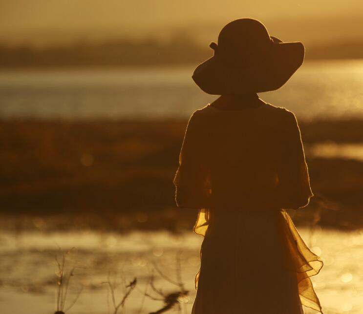 一个人安静的图片