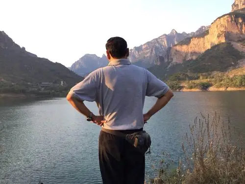 背影如山,三个女婿是我家幸福生活的坚强支柱