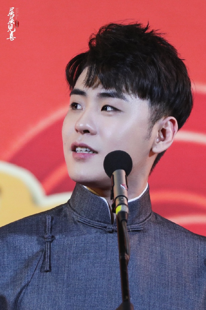 张云雷大褂c位争霸##张云雷 弘扬传统文化