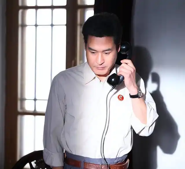 "珠影一哥"陈锐:戏红人不红,前妻和现任妻子都是美女演员