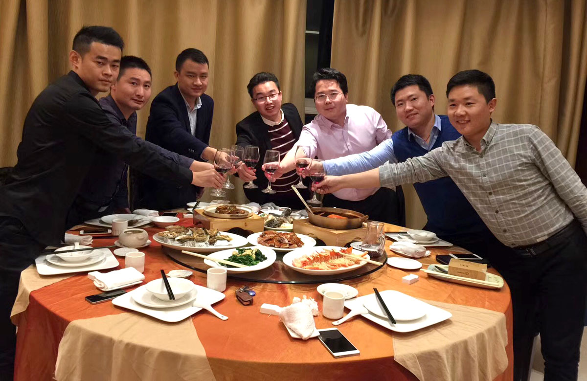 公司管理层2018年元旦聚餐留影