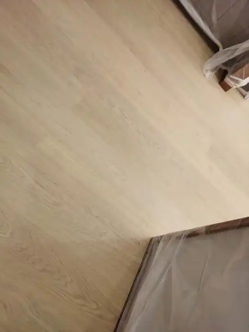 美美的奶油色,柏丽地板,pergo