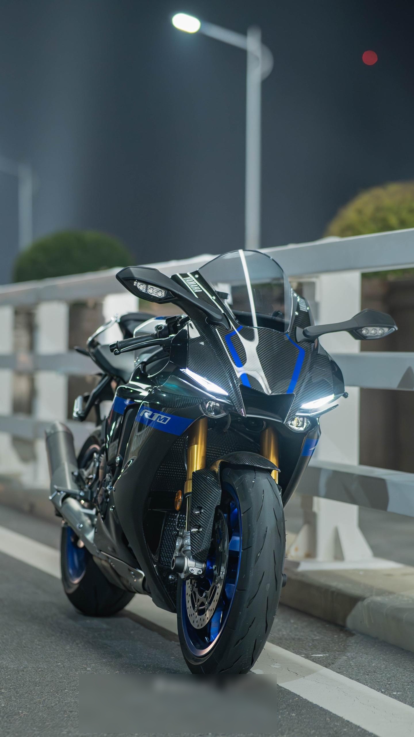 机车壁纸之yamaha r1m机车摄影
