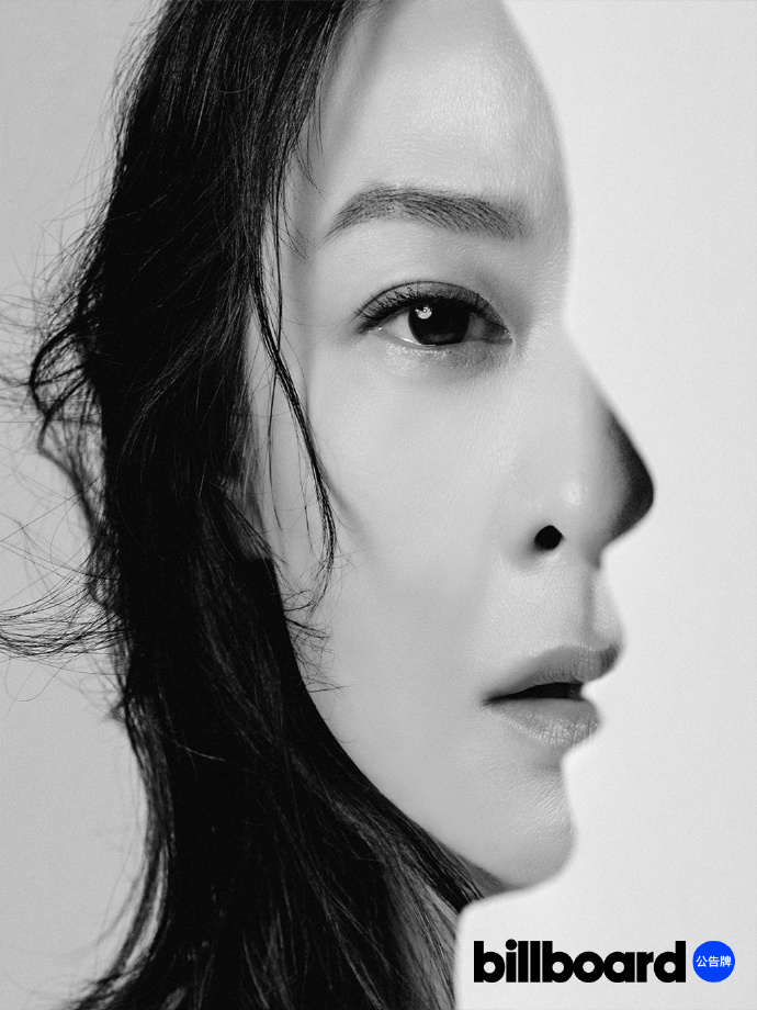 刘若英秋日奶茶色系大片##刘若英预告巡演明年继续