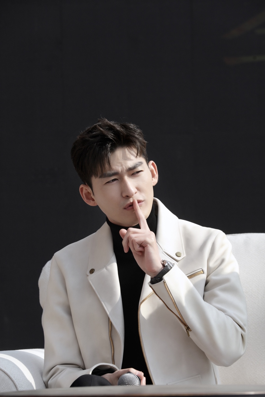 张翰活动照图片白衣少年帅气图片29