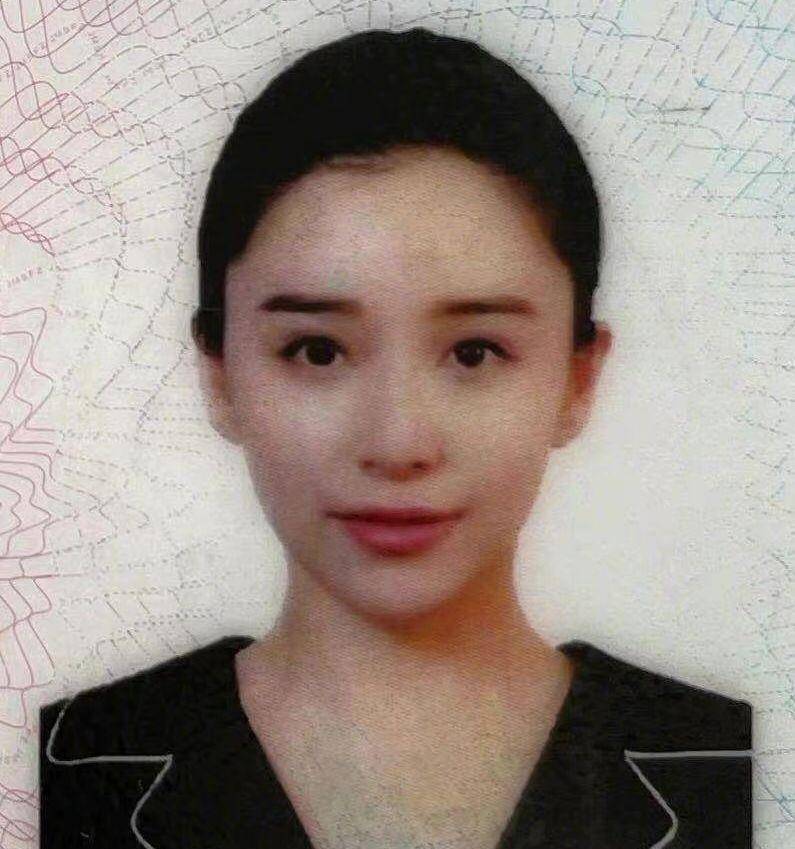 阚清子身份证照片曝光,梳贴头皮发型,朴素如素人,不像明星_节目