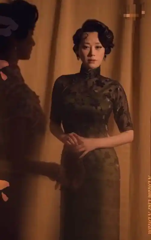 许晴老炮儿52岁许晴身材凹凸有致