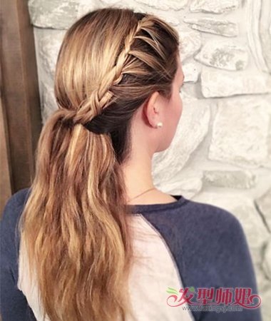 唯美编发两个小辫拢住头发 简单的唯美发型的扎法简图(3)