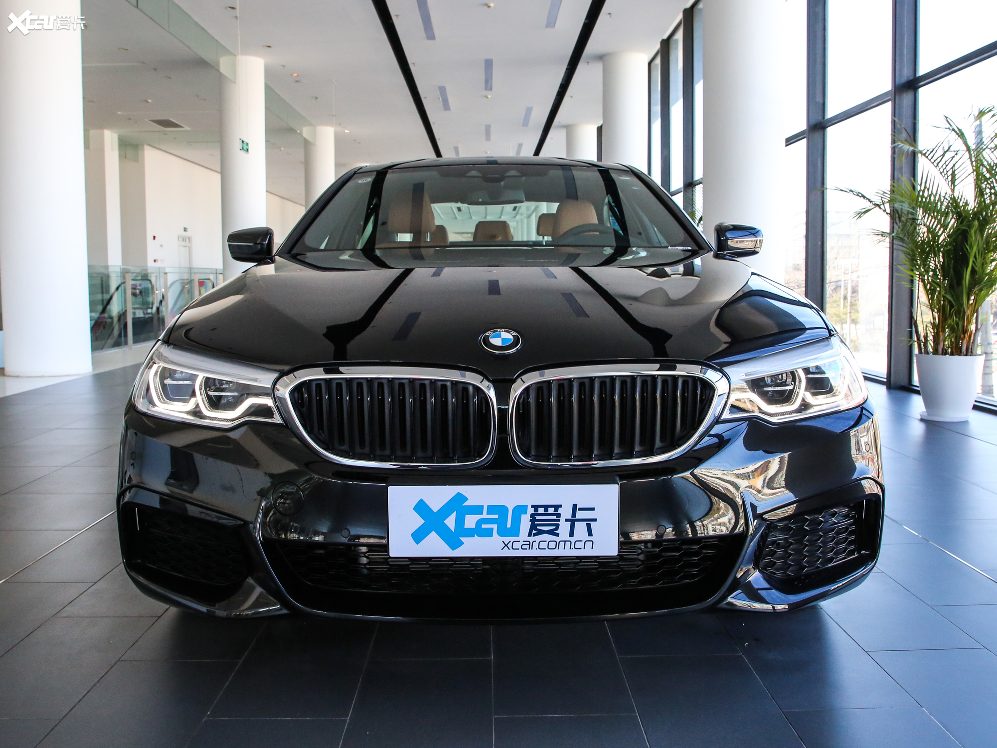 【2020款宝马5系四门 530i m运动套装_整体外观 _1/545张图片】_汽车