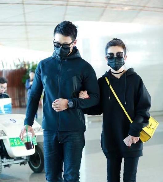 李冰冰与小16岁男友官宣分手!