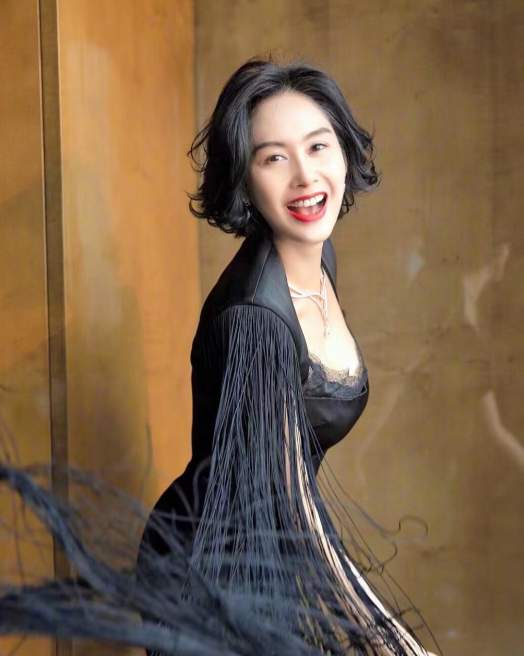 美女小姐姐# 年轻时候的朱茵也太美了