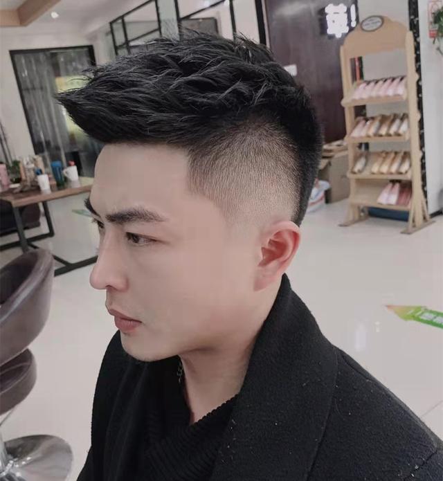 短发发型男短发发型男生学生