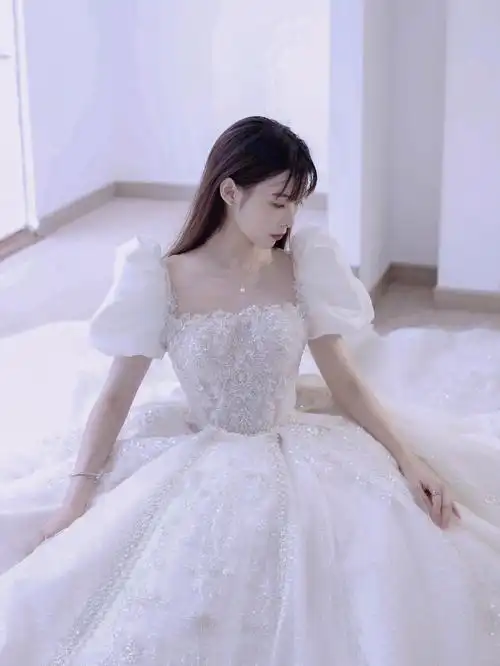 泡泡袖婚纱显瘦婚纱可爱婚纱