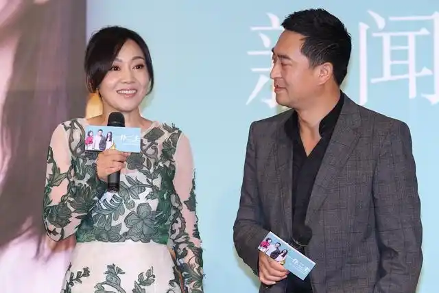 张嘉译闫妮这对荧屏夫妻比真夫妻还像夫妻
