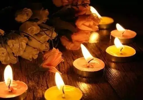 清明节,为已经逝去的亲人们点一盏心灯,寄哀思,求平安!