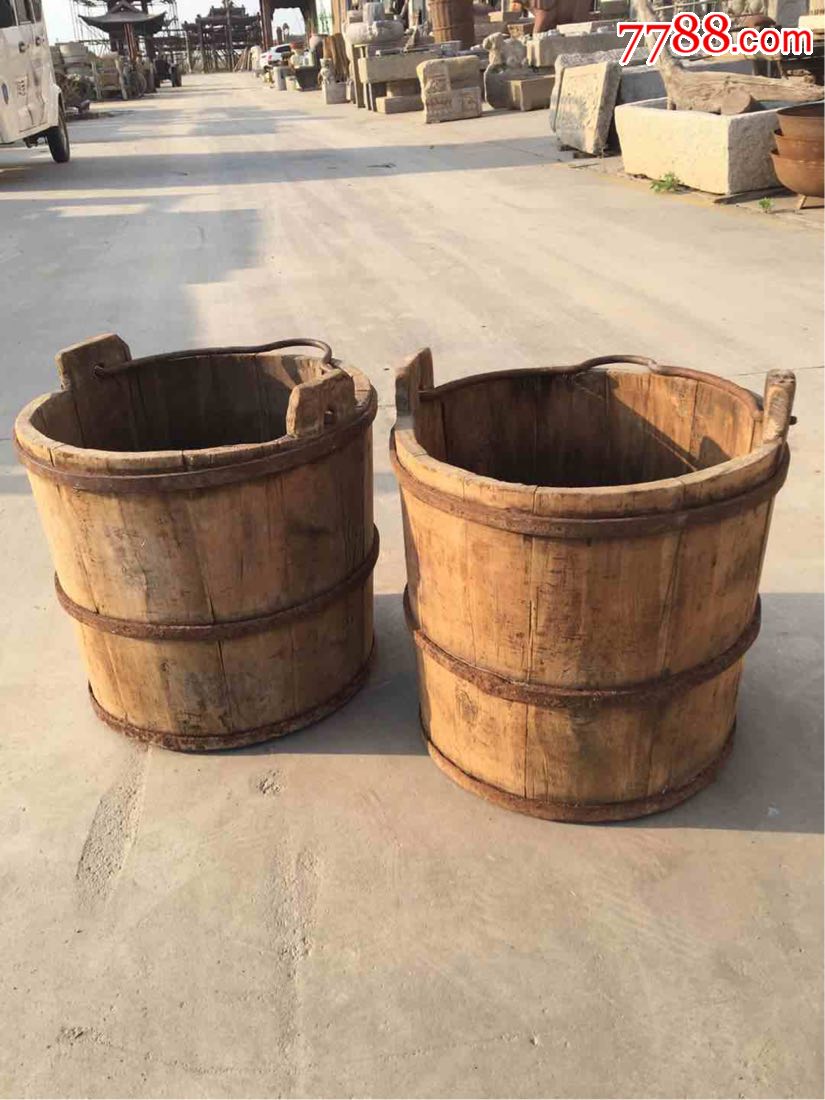 清代柏木水桶一对全品包老无修