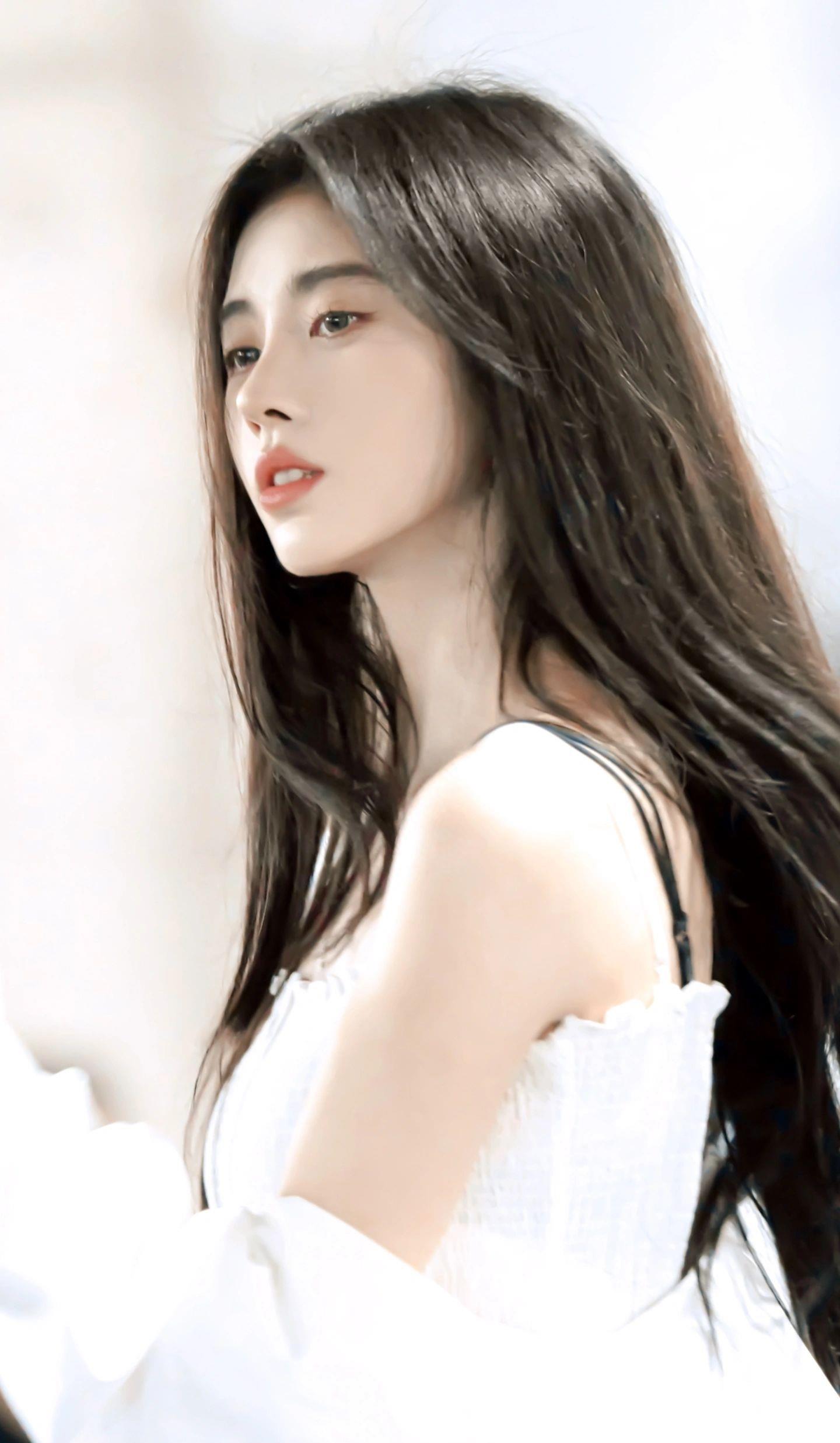 鞠婧祎不愧是四千年女子,没身材也这么好看_魅力_气质_舞台