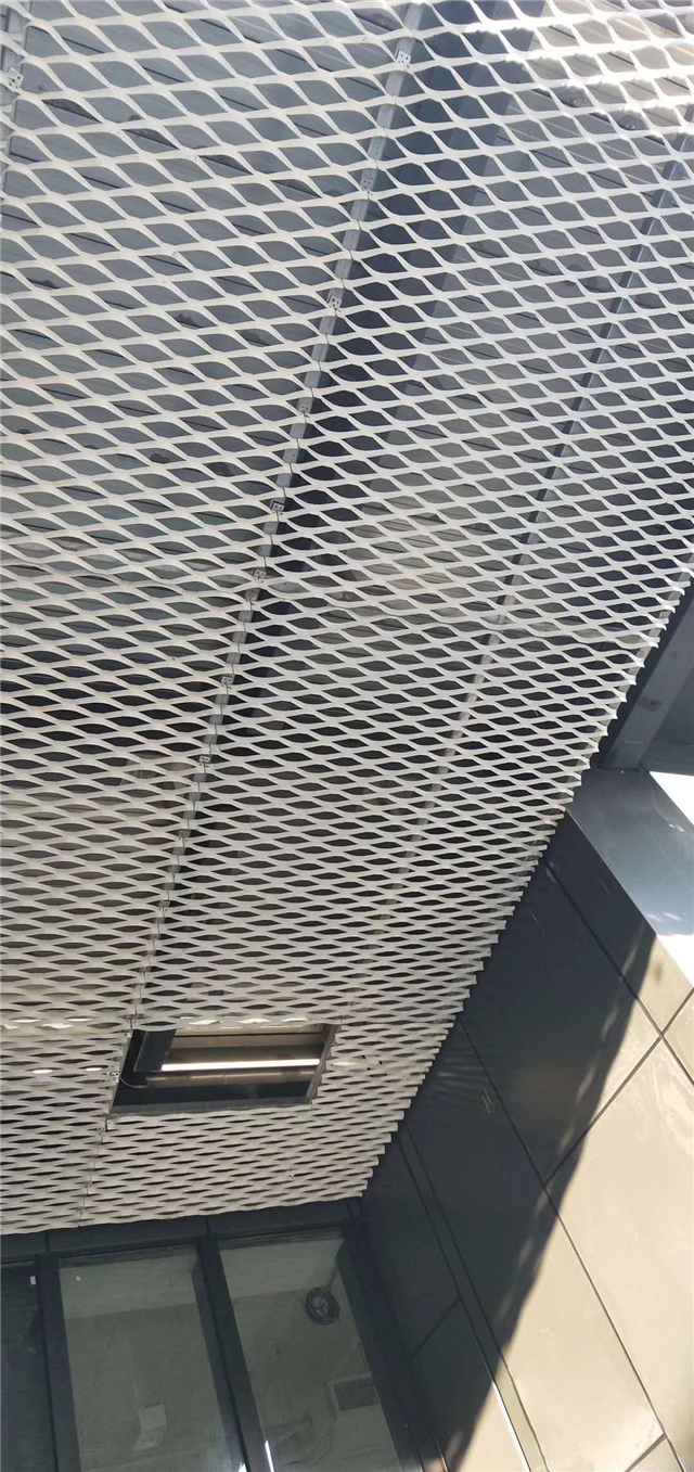 通道拉网板吊顶-开阔式拉网铝板定做