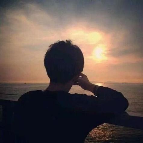 背影头像图片男生好看唯美