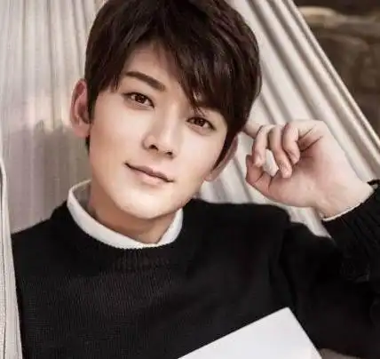 陈翔发博称:"我们",回应新恋情,网友:黄子韬教你的吧?