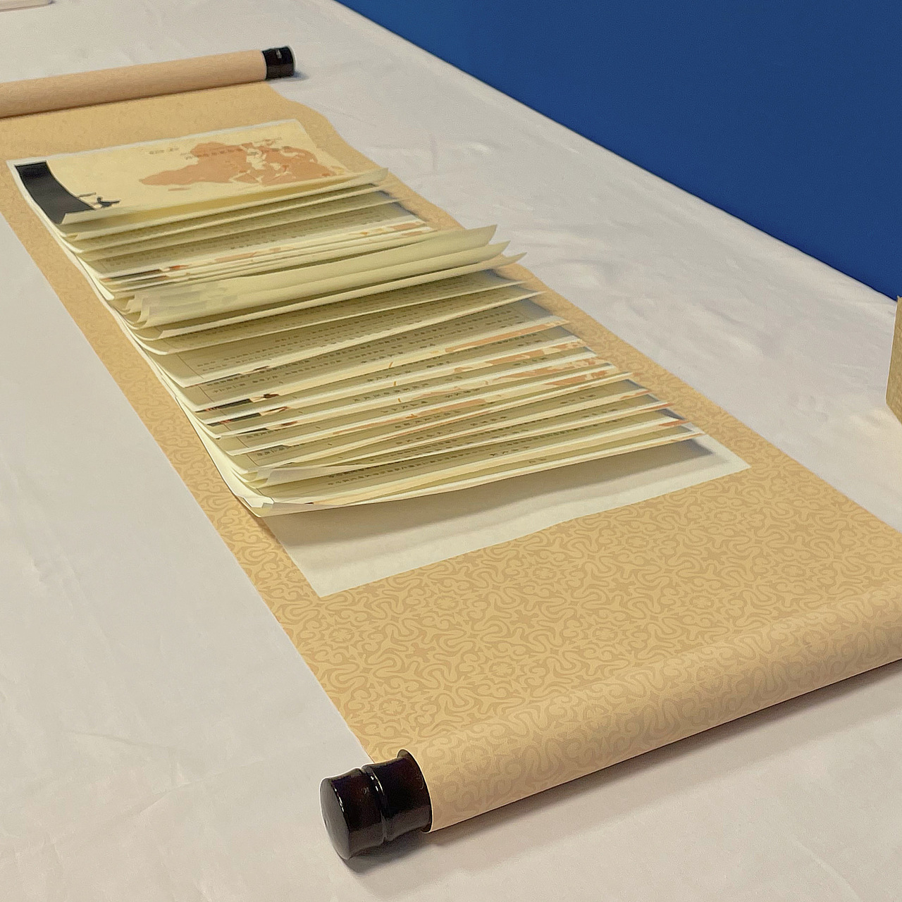 书籍装帧旋风装丝绸之路