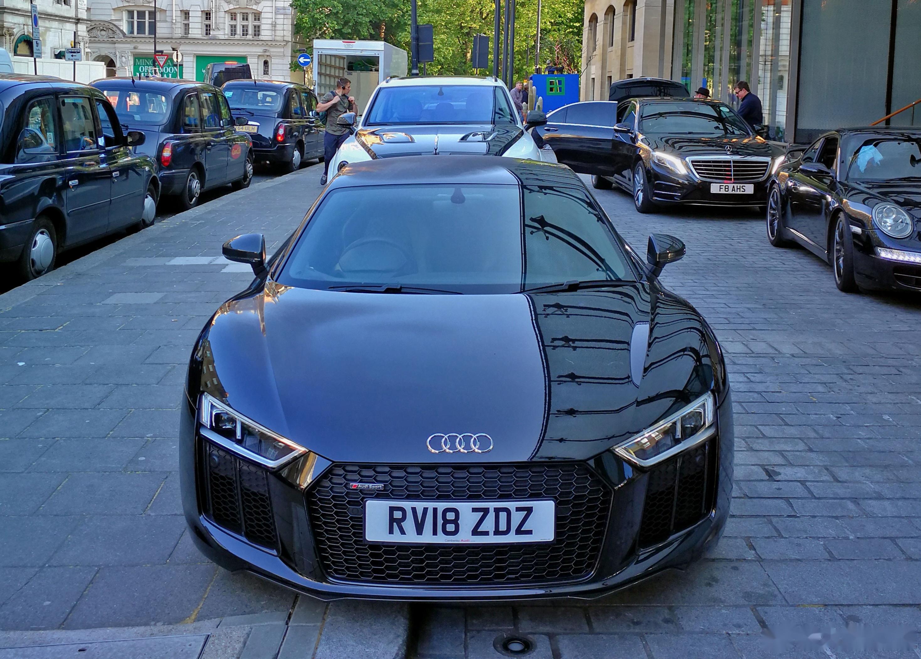 英国(伦敦) 奥迪 r8 v10 plus (2015) (18-21)_奥迪r8社区_易车社区