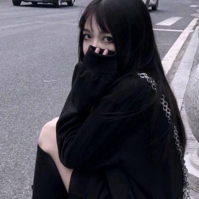 溺毙:暗黑系成熟风魅力真人女头._微信头像_我要个性网