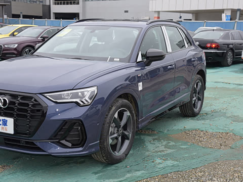 奥迪q3 2022款 35 tfsi 时尚动感型_光辉紫_奥迪_汽车图片_汽车之家