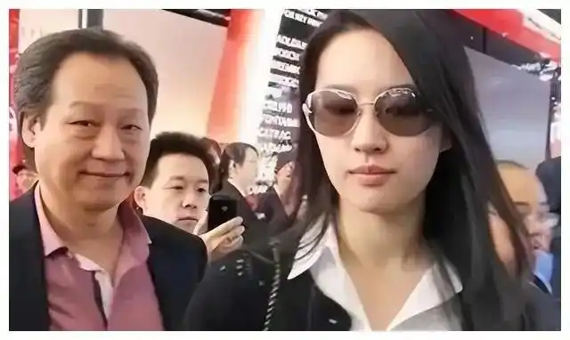 森林北章子怡,杨采钰刘亦菲,几人共用一张脸,都是莞莞类卿?