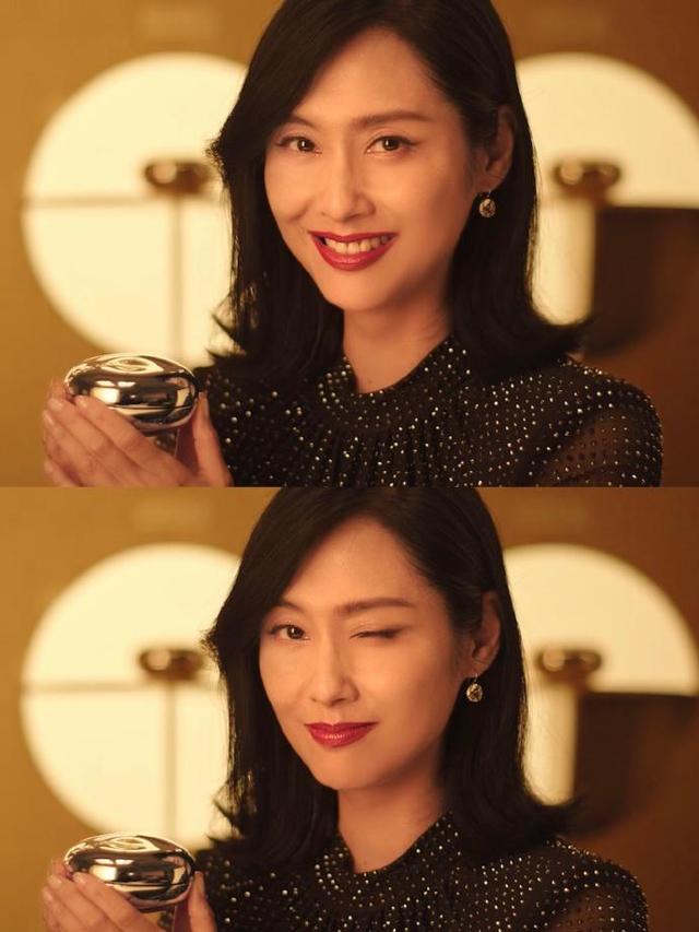 朱茵,生于1971年10月25日,香港出生,曾就读于香港演艺学院戏剧系,主修