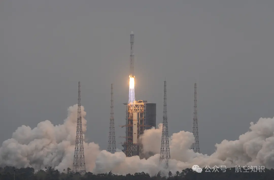 它的发射不仅标志着中国航天技术的又一次飞跃,更将为未来的探月任务