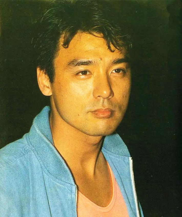 原创钟镇涛一家开派对章小蕙所生两个子女罕见露面未遗传妈妈美貌