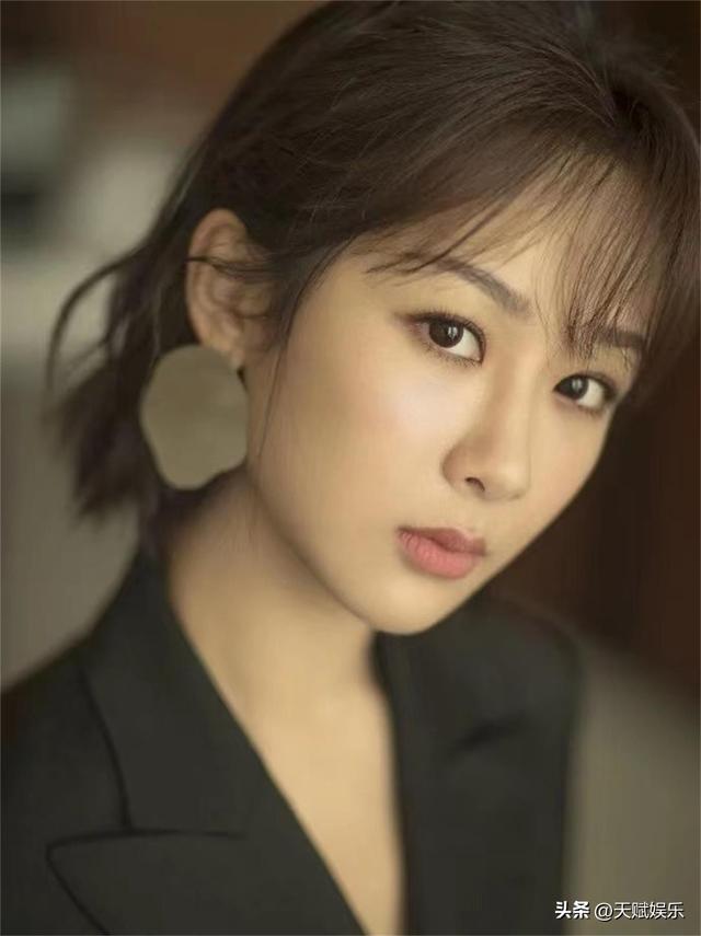 杨紫个人资料简介,杨紫个人资料简介及身高(演艺圈影视女演员——杨紫
