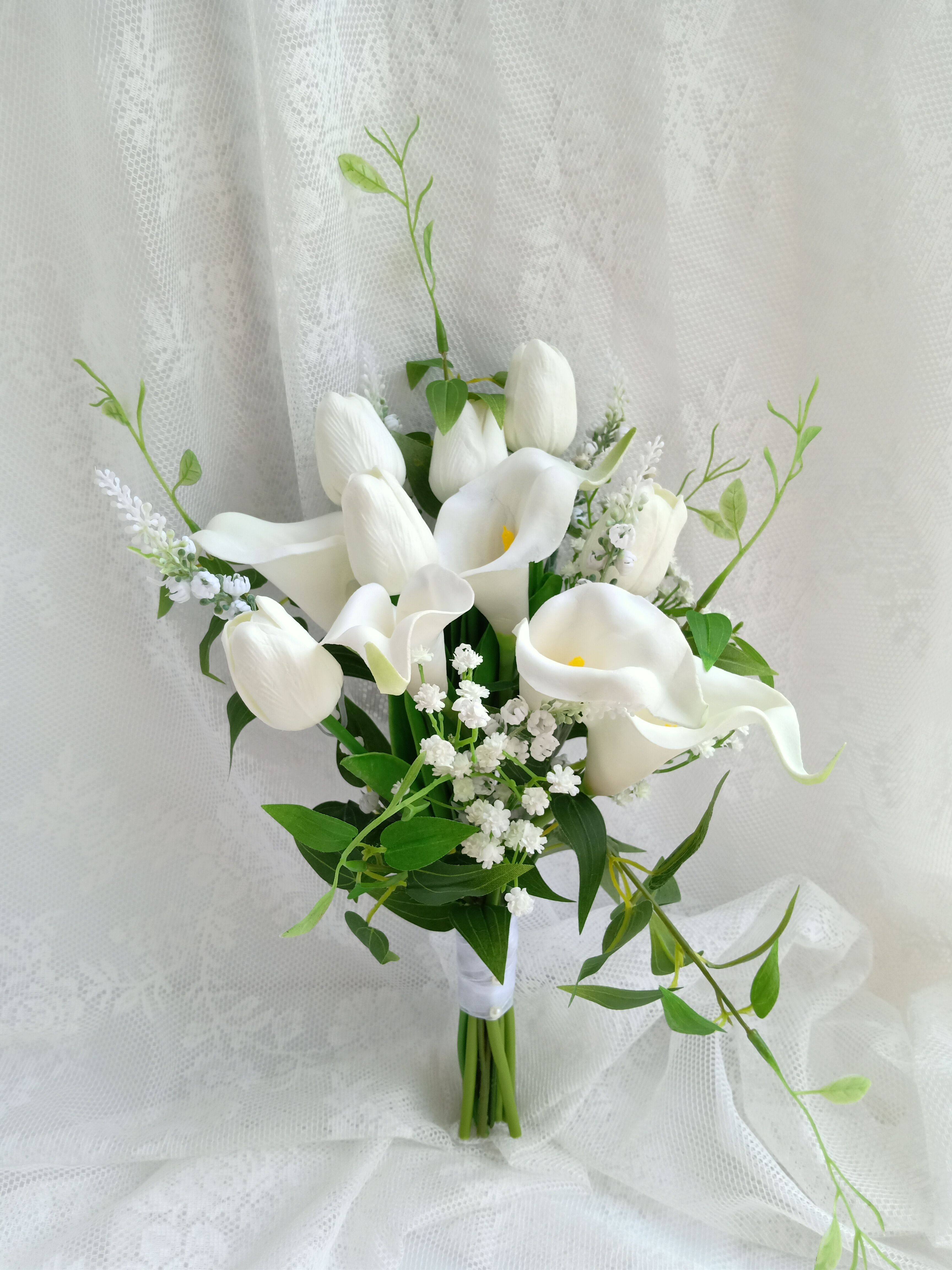 韩式写真韩系手捧花唯美森系旅拍草坪婚礼小清新新娘手捧花束