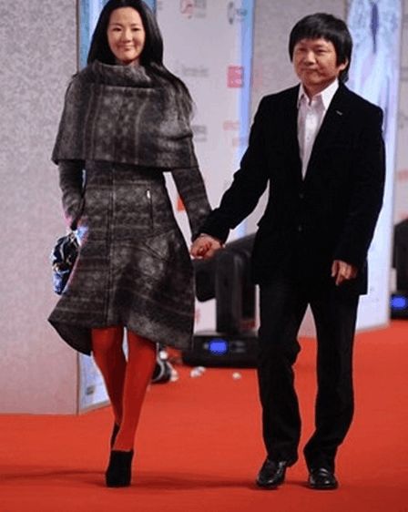 窦唯和栾树都曾是黑豹乐队的