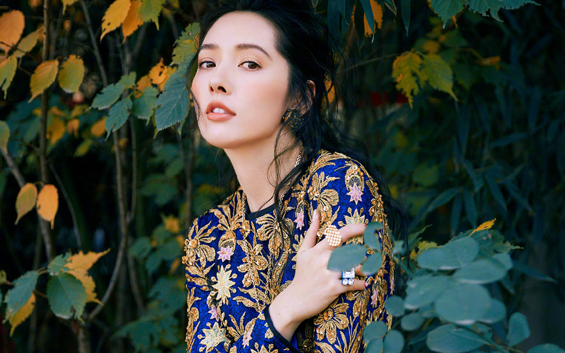 郭碧婷华丽优美时尚杂志写真图片桌面壁纸