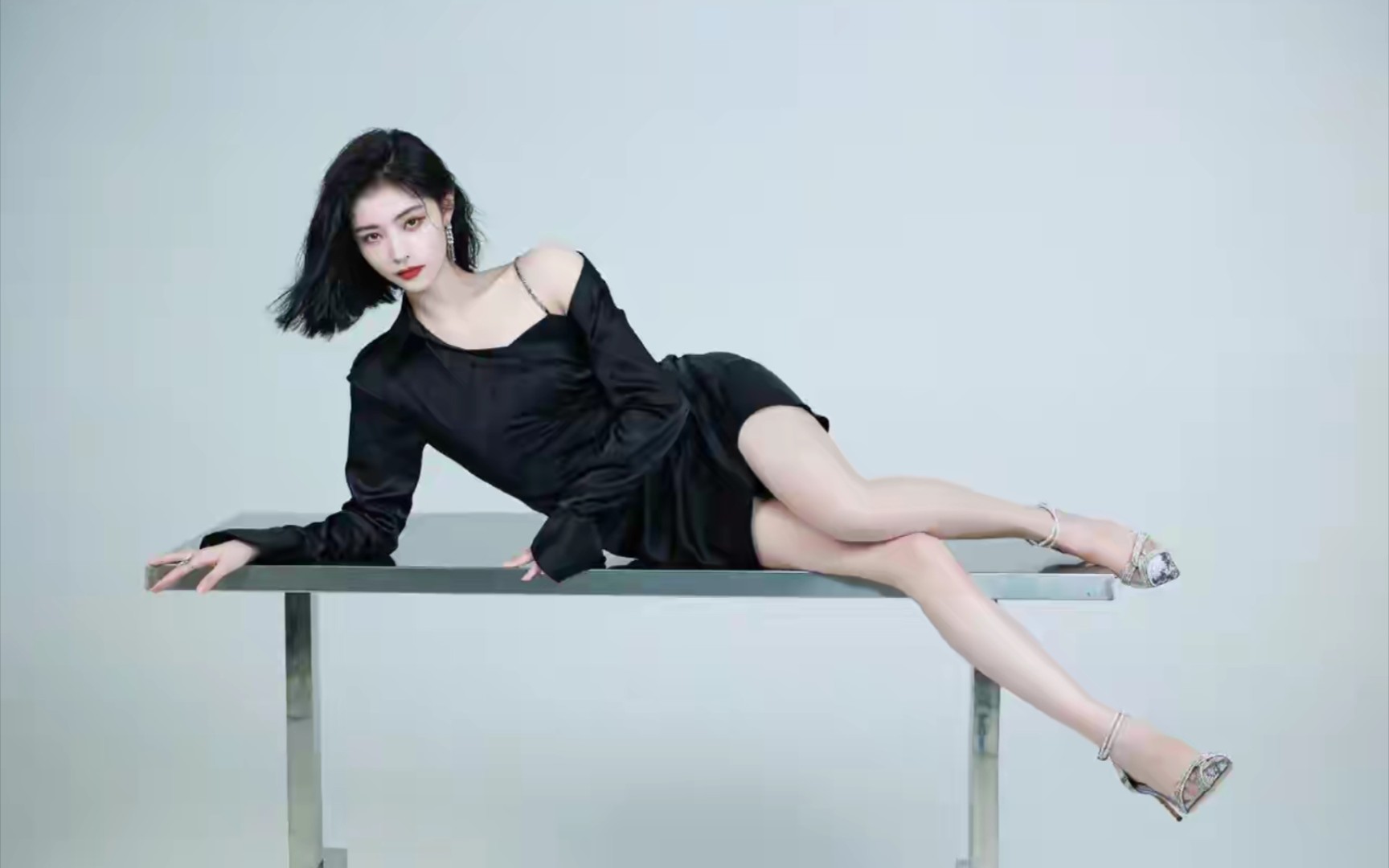 许佳琪～性感诱人,白嫩美腿