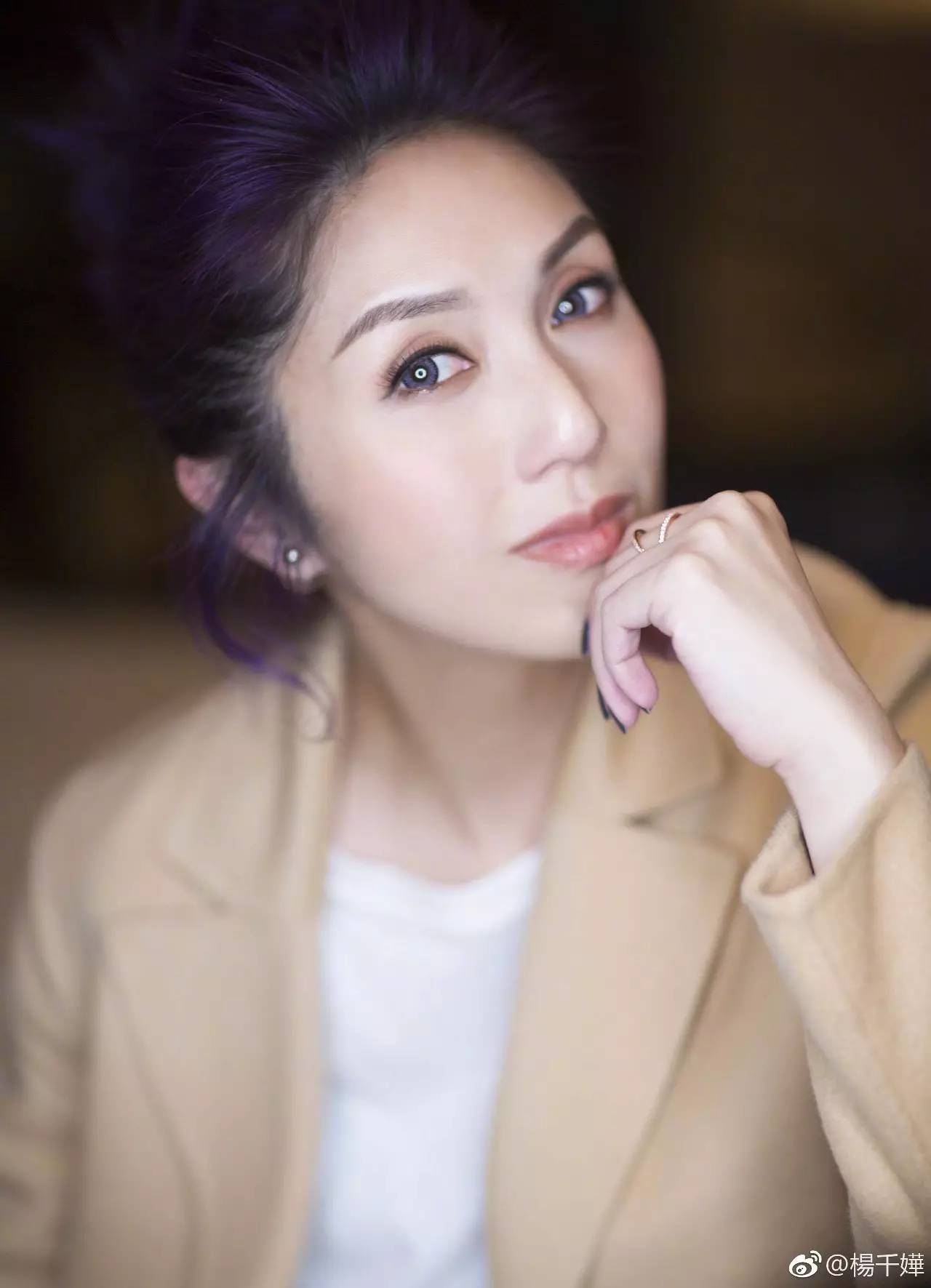 舔屏扮小护士杨千嬅是专业的