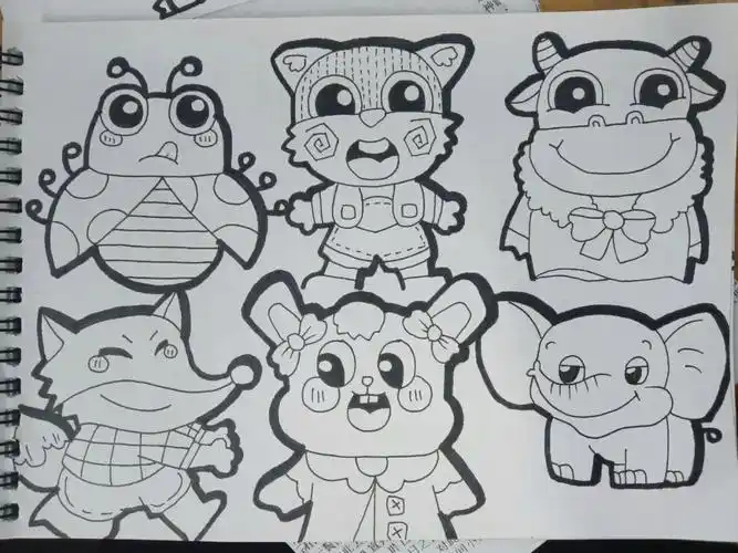 拟人化动物可爱简笔画