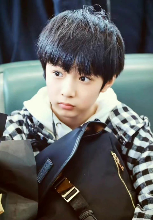 哦这样啊关注打开新页热度(1221)评论(25)推荐时代少年团刘耀文刘耀文