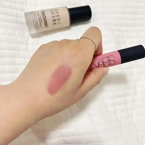 自然豆沙粉适合淡妆 评价唇膏