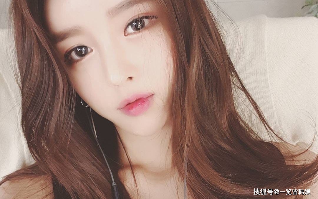 直播一姐尹素婉凉凉了?ins公开追剧日常 公开向王思聪追讨2千万