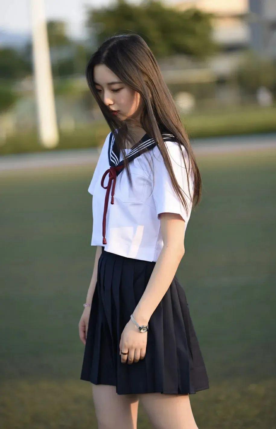 唱响青春最亮旋律2019年度四川省最美女大学生李嫣然