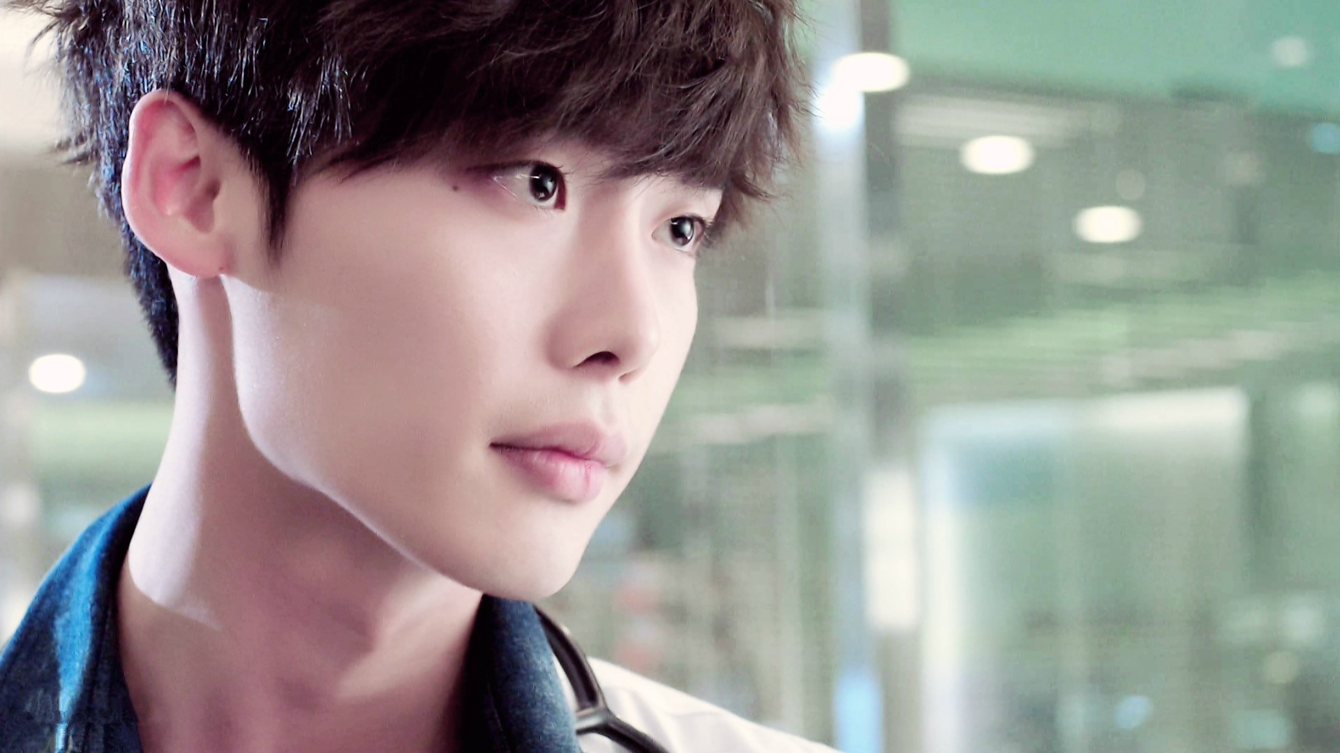 韩国明星帅哥李钟硕异乡人影视剧照桌面壁纸