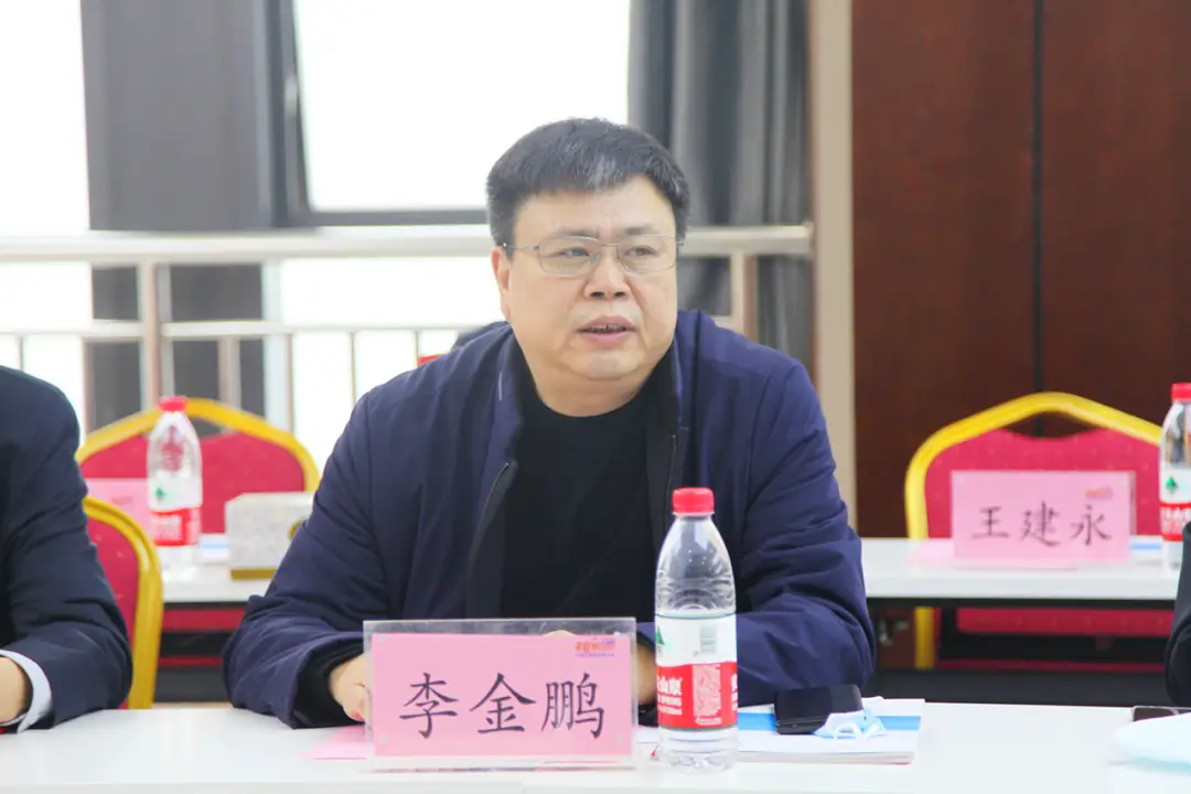 郑州市人大预算委主任委员,工委主任李金鹏郑州市人大预算委主任委员