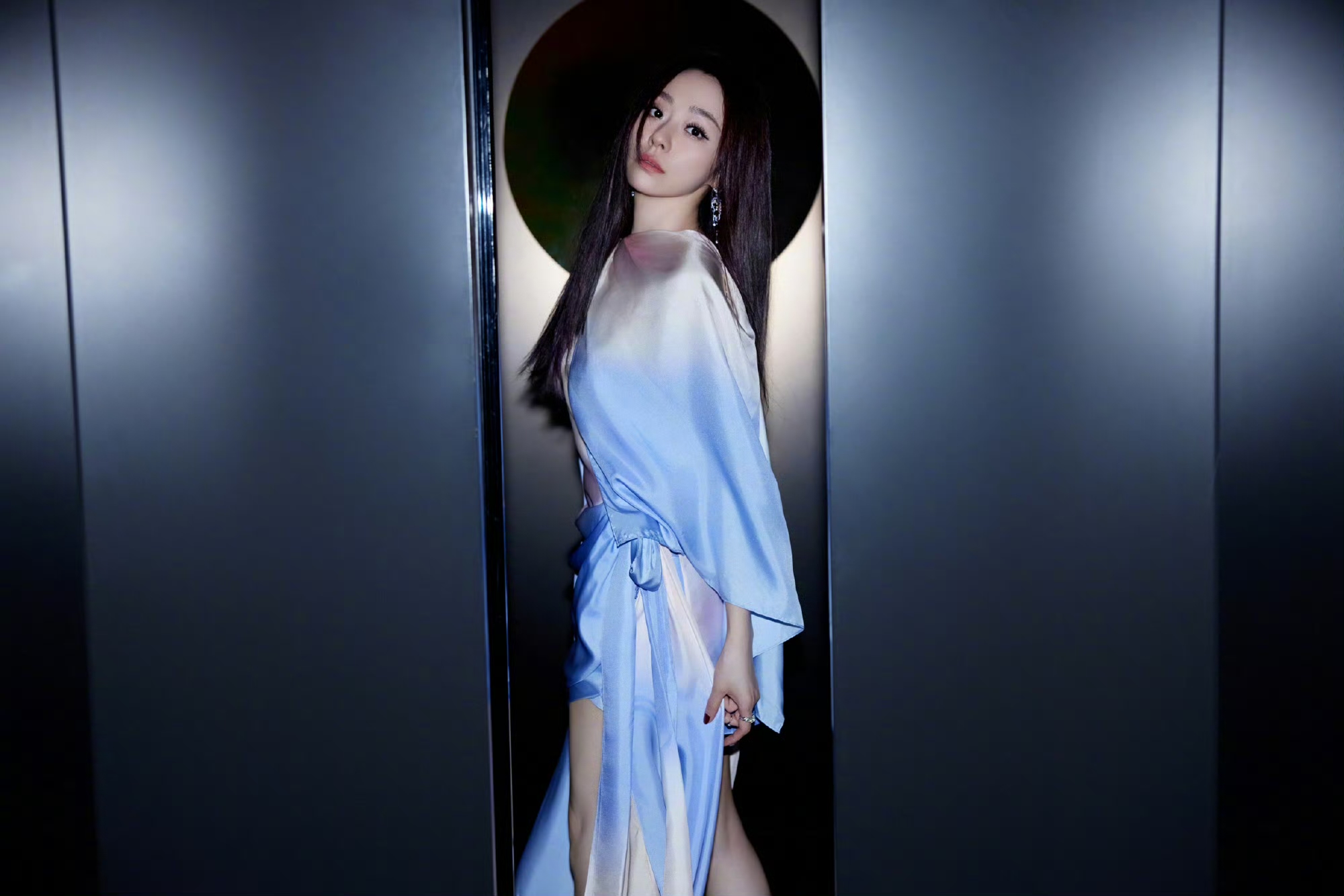 张靓颖最新物料写真