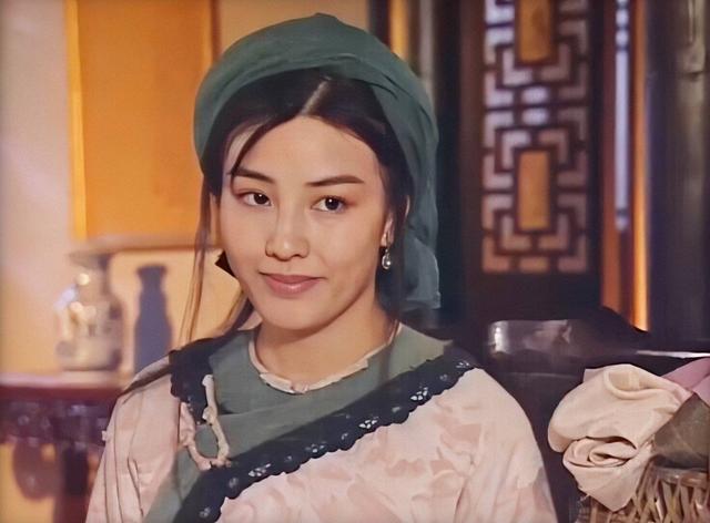 阴月太后朱晏居然整容了?不得不说网红审美真害人!