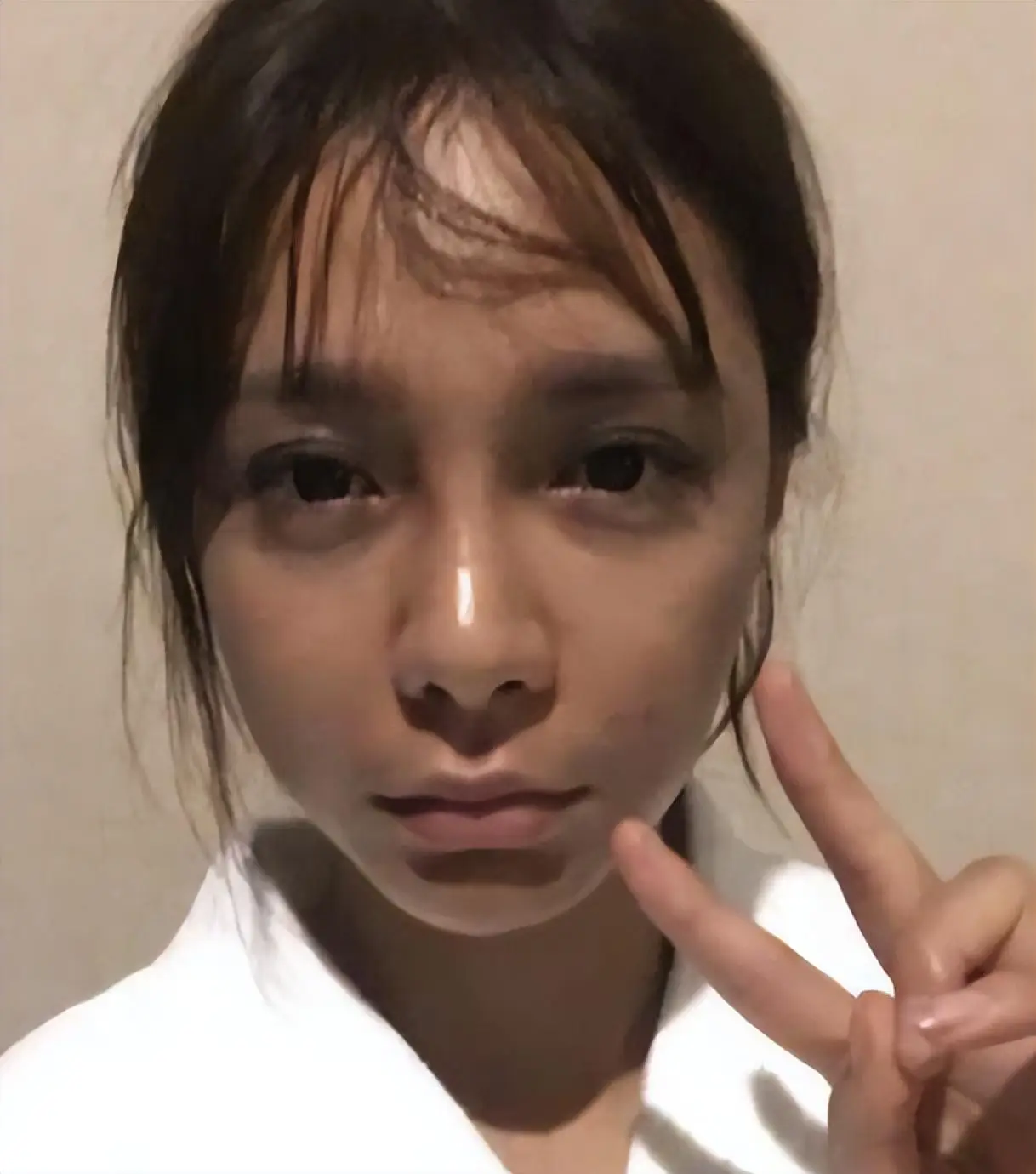 13位女星素颜名场面!浮肿油腻,憔悴老态,还暴露动脸痕迹