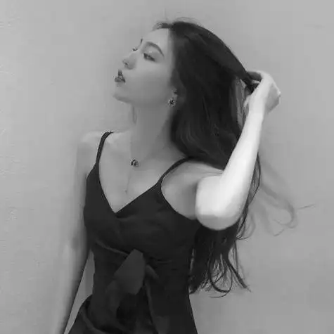 撩发勾汉子黑白女生头像图片