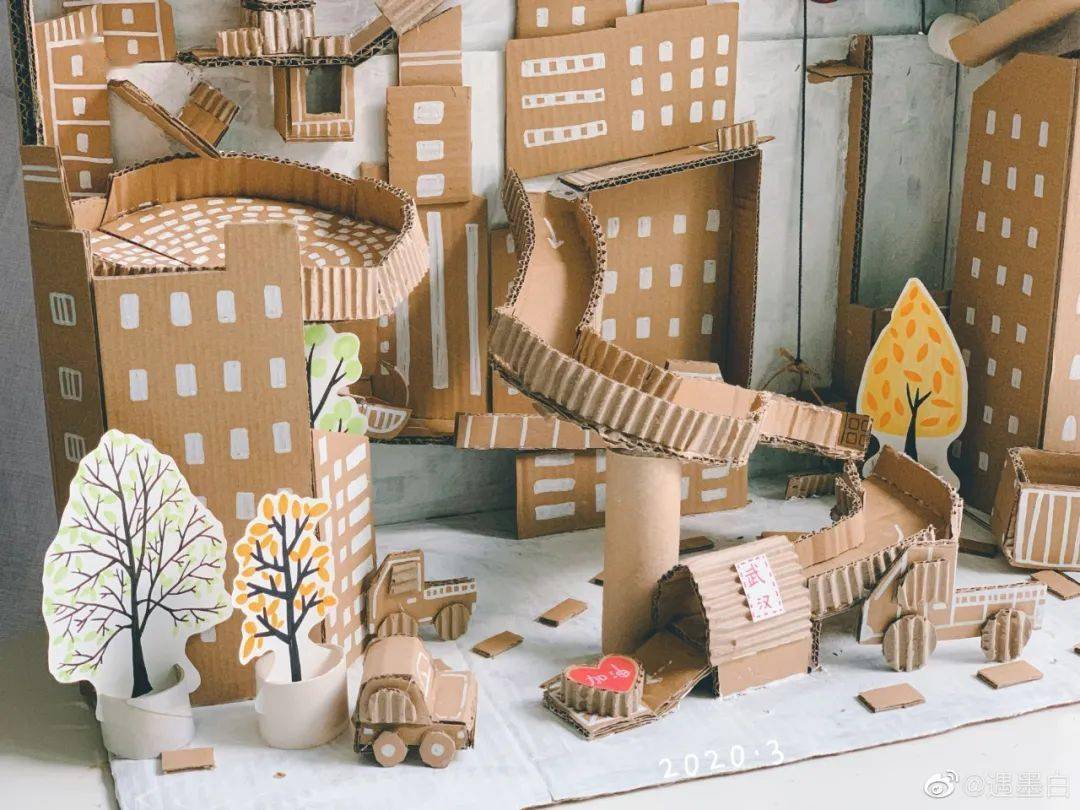 跟着这位中国妈妈做30种创意纸箱diy脑洞大开各种趣味玩法应有尽有